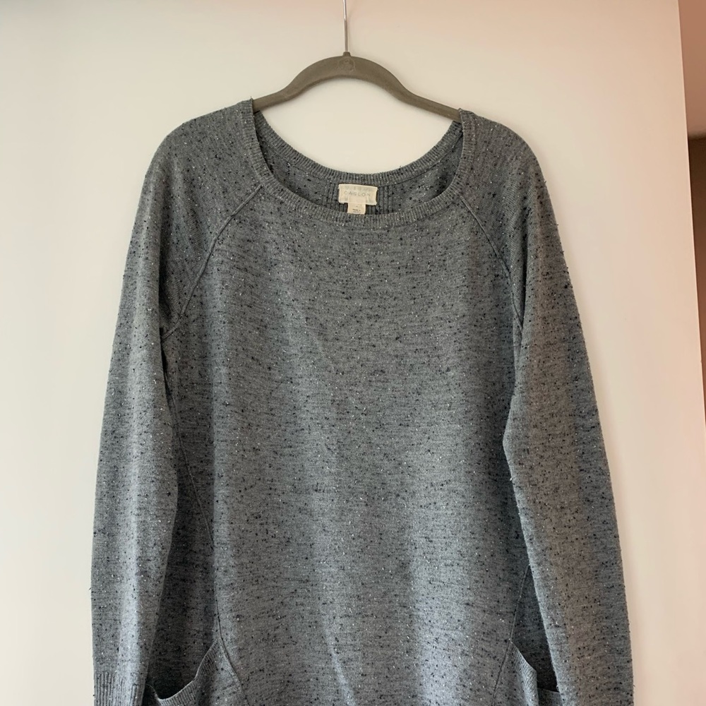 Sweater - Picture 1 of 1